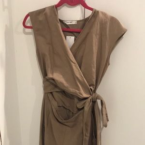 Camel wrap jumper with midi cut out. NWT